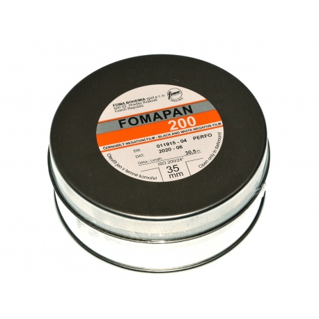 Foma Fomapan 200 30,5m. puszka, film z metra 35mm.