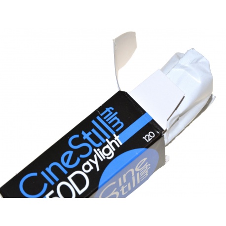 CineStill Xpro C-41 50/120 Daylight film kolorowy średnioformatowy