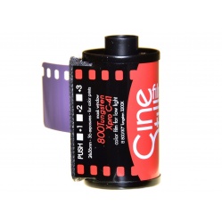 CineStill Xpro C-41 800/36 Tungsten film do światła sztucznego