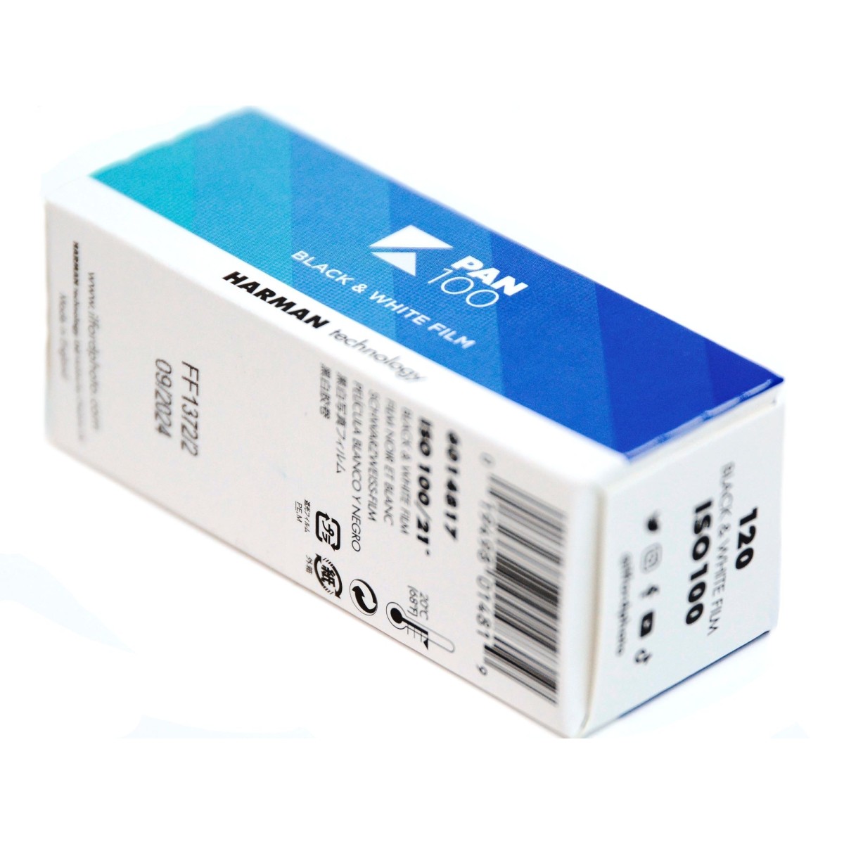 Kentmere Pan 400/120 film czarno-biały 120 - 6x6cm. B&W