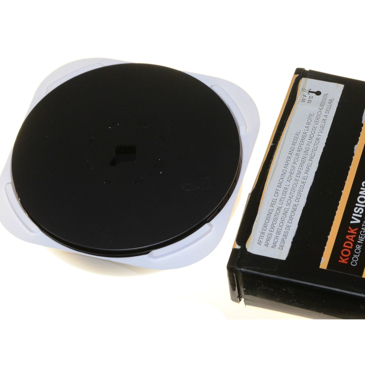 Kodak Vision3 200T 16 mm. film kolorowy TUNGSTEN - 30,5m NA ZAMÓWIENIE