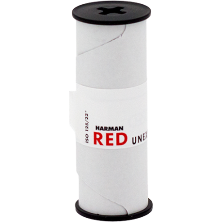 Harman Red ISO 125/120 film kolorowy średnioformatowy