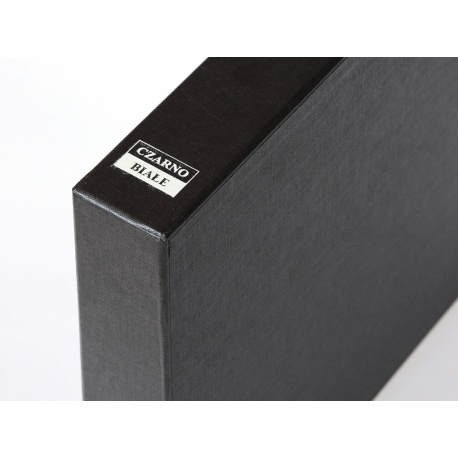 Czarno Białe Futerał do segregatora fotograficznego Z NAPISEM