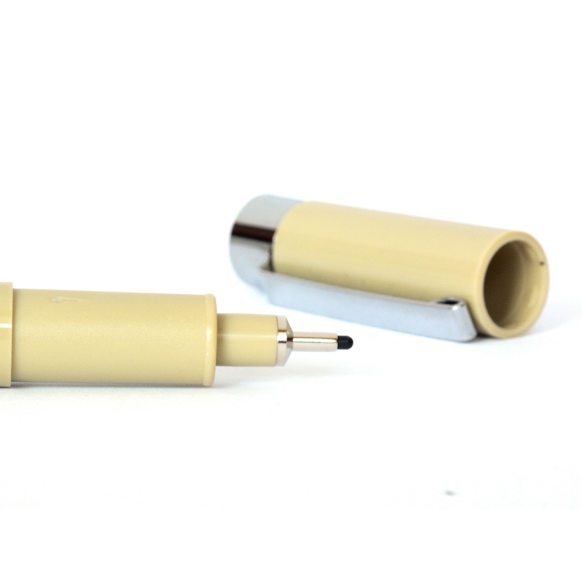 Sakura Pisak bezkwasowy Micron do podpisywania zdjęć - 0,50 mm.