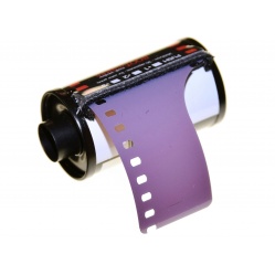 CineStill Xpro C-41 800/36 Tungsten film do światła sztucznego