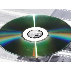 Skanowanie filmu slajdu barwnego 35mm + skan na CD